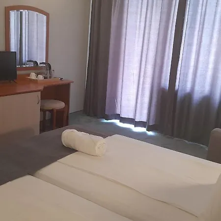 Hotel Family Saga 3*